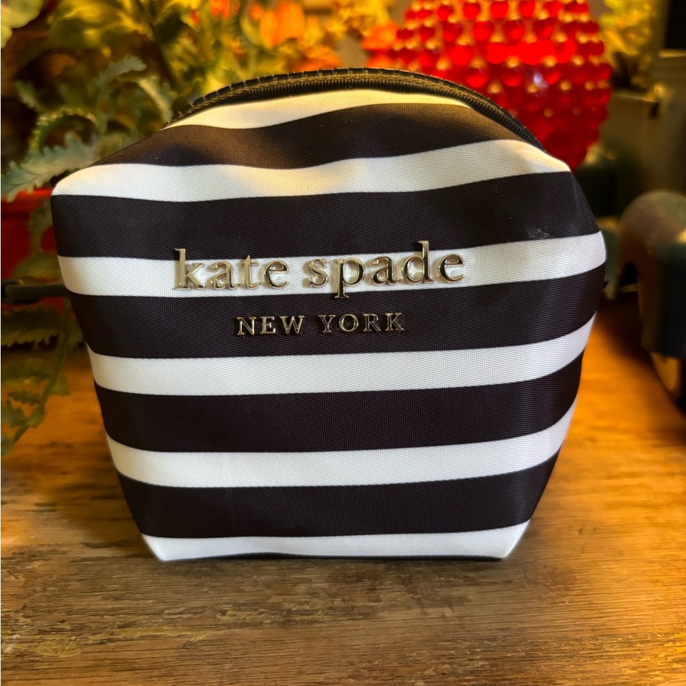 Small Kate Spade Nylon Make Up Bag
